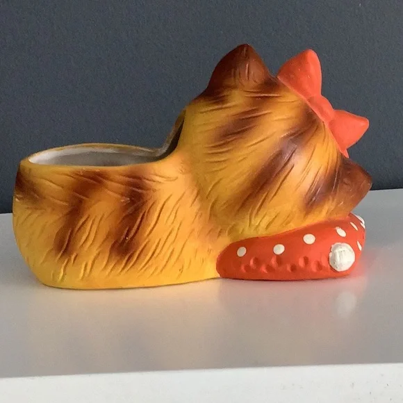 Kitschy Kitten Decor Item - Picture 4 of 6